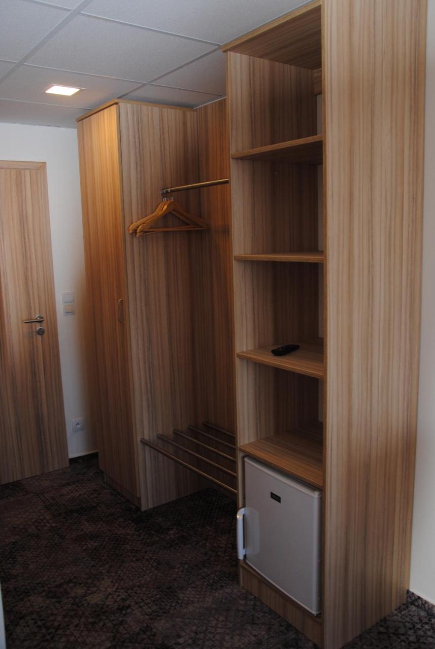 Hotel Labe Pardubice Exteriör bild